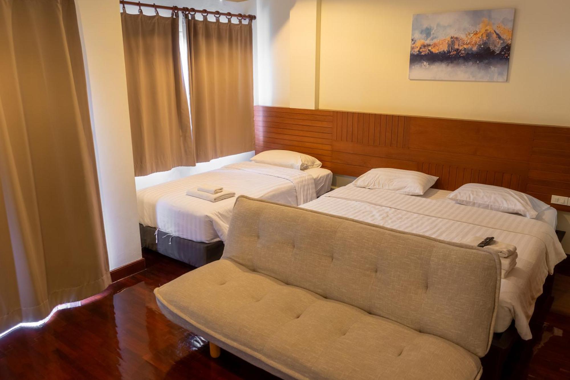 Baan Chuan Chom Pattaya Hotel Exterior foto